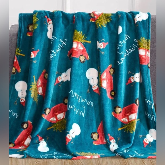 NWT Rae Dunn 90x90 Christmas/Holiday/Seasonal Plush Throw/Blanket trucks/snowman